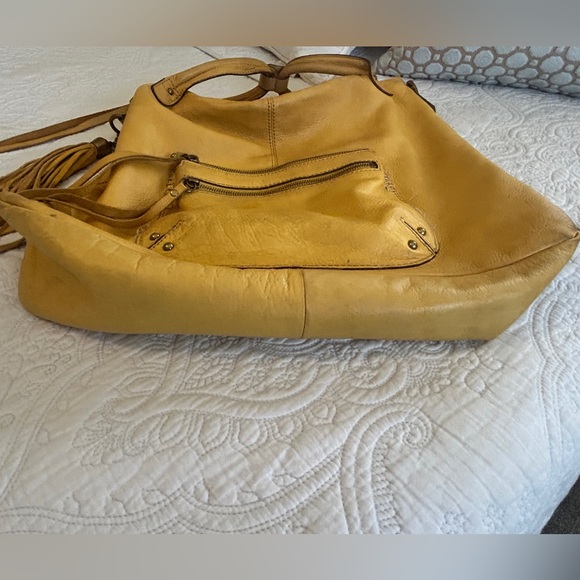 Well loved Lucky Brand 100% leather boho bag.  Large!  Yellow/distressed - Picture 4 of 15